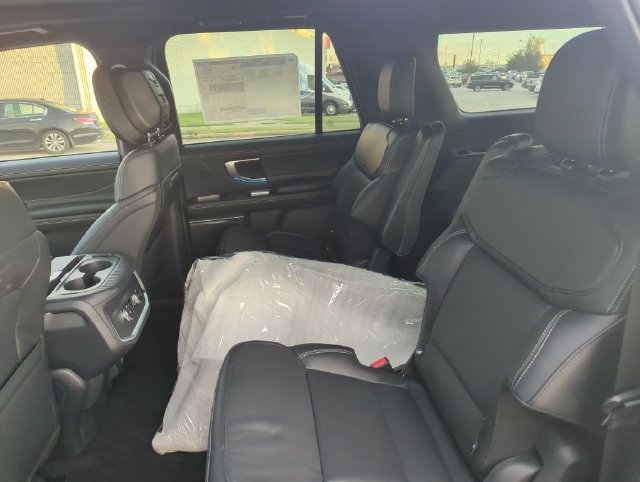 New 2027 Ford Expedition Max Platinum w/ Stealth Appearance Package AWD/4WD image 21