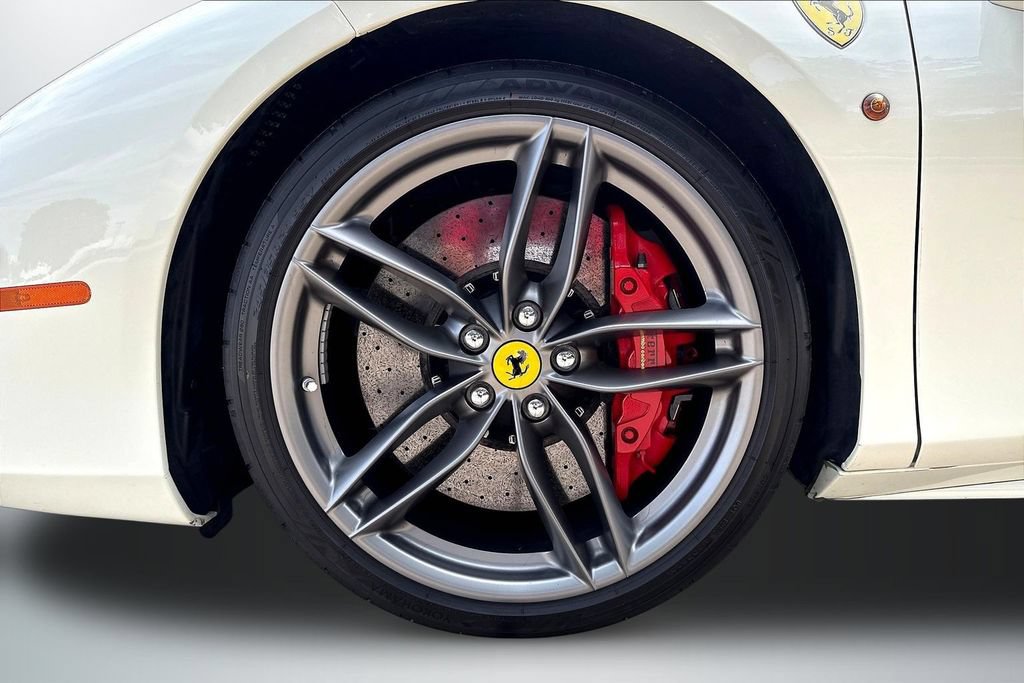 Used 2018 Ferrari 488 Spider RWD image 26
