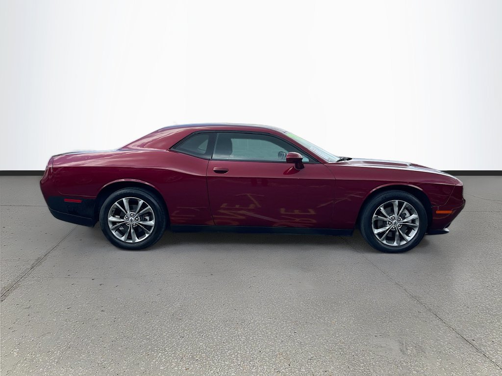 Used 2021 Dodge Challenger SXT w/ Driver Convenience Group AWD/4WD image 8