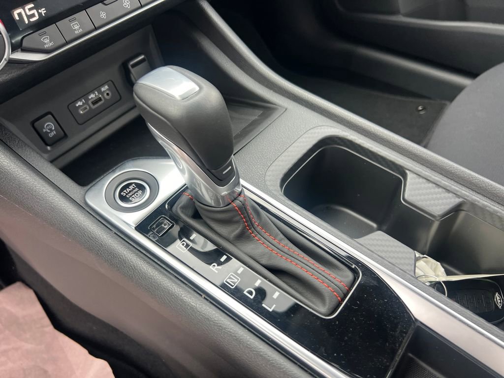 New 2025 Nissan Sentra SR image 23