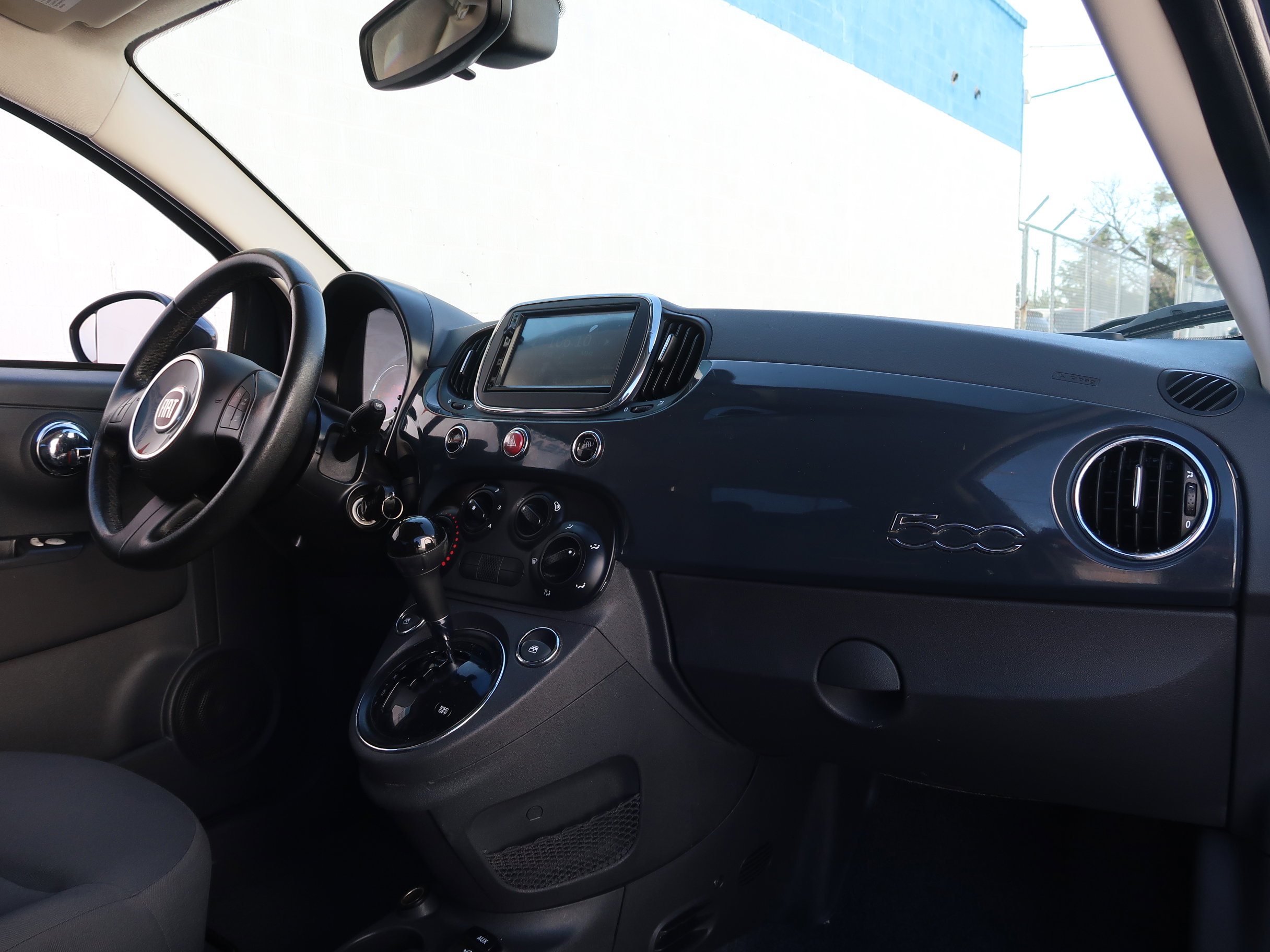Used 2016 FIAT 500 Pop image 23