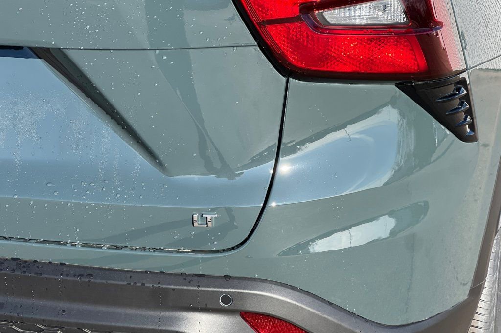 New 2026 Chevrolet Trax LT w/ Driver Confidence Package FWD image 21