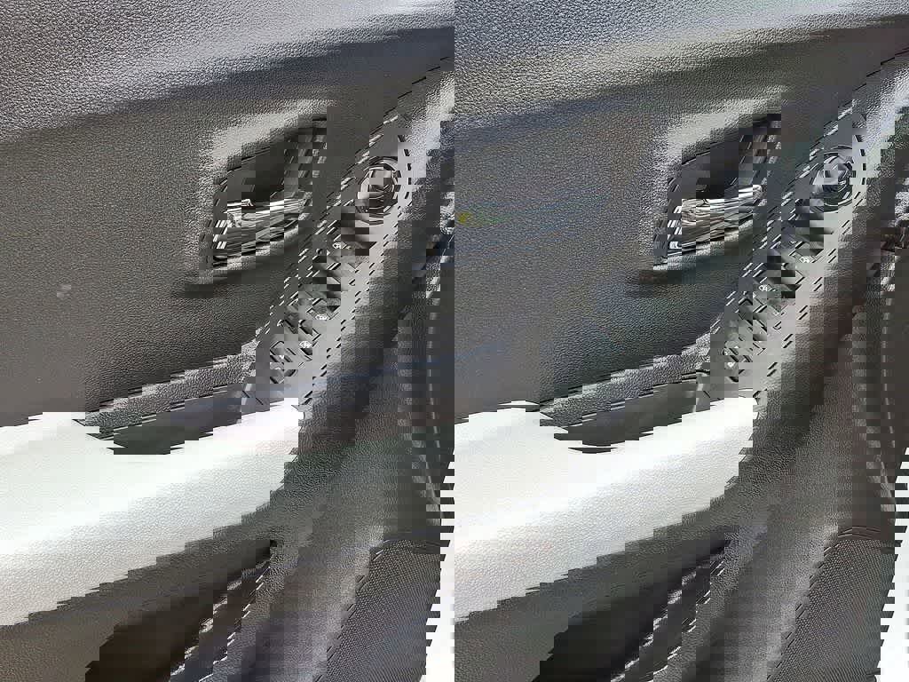 Used 2017 Chevrolet Trax LS FWD image 10