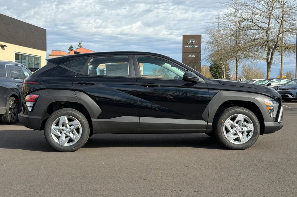 New 2026 Hyundai Kona SE AWD/4WD image 3
