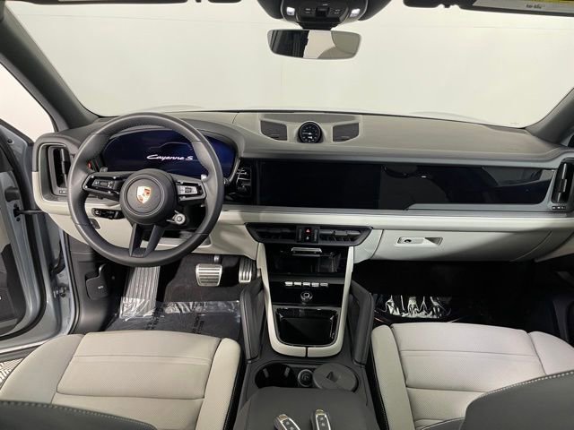 Used 2024 Porsche Cayenne S image 40