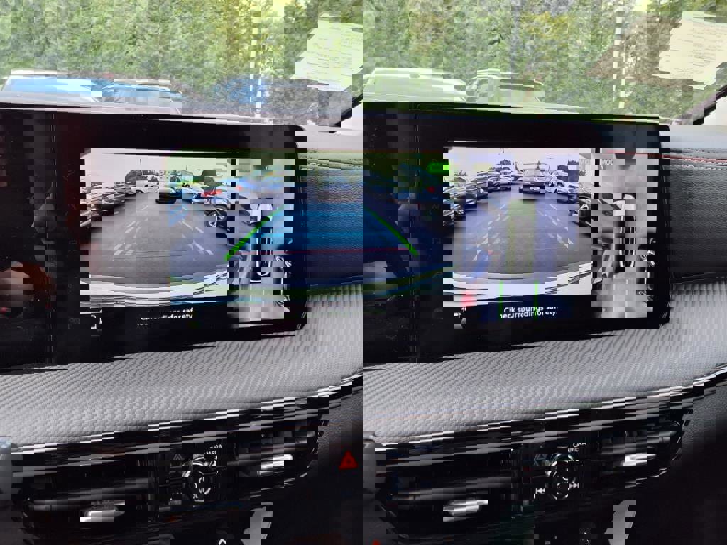 New 2025 Nissan Kicks SR image 8