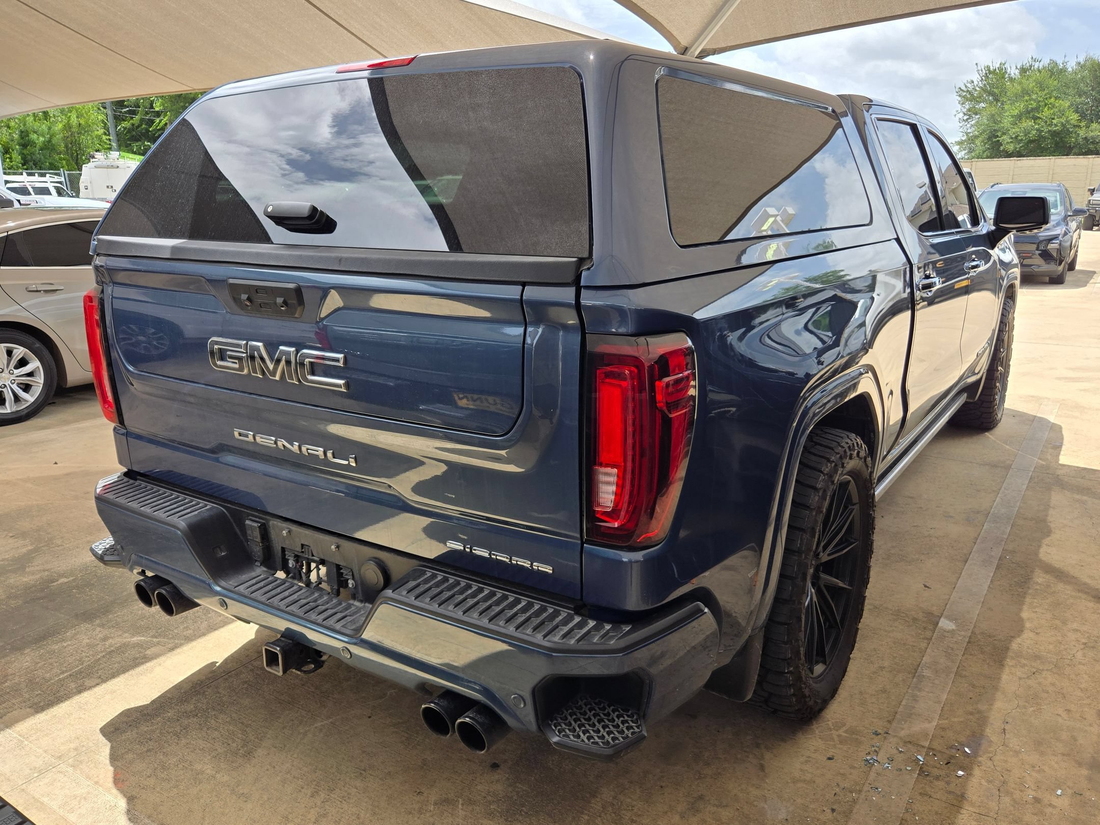 Used 2026 GMC Sierra 1500 Denali Ultimate AWD/4WD image 9