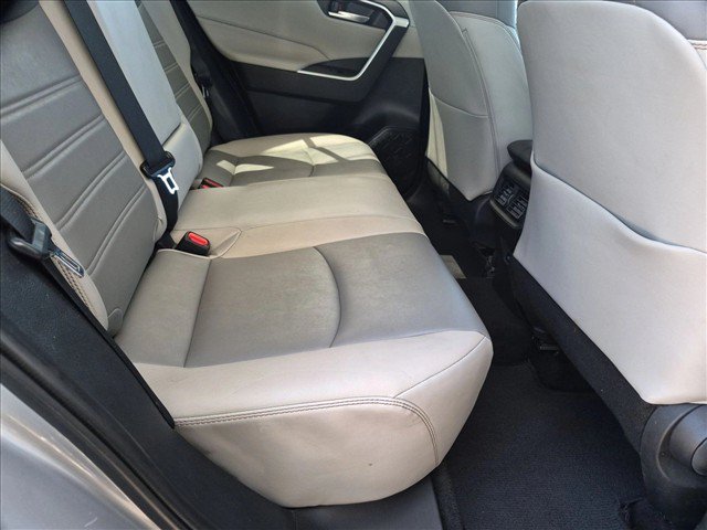 Used 2022 Toyota RAV4 XLE Premium AWD/4WD image 20