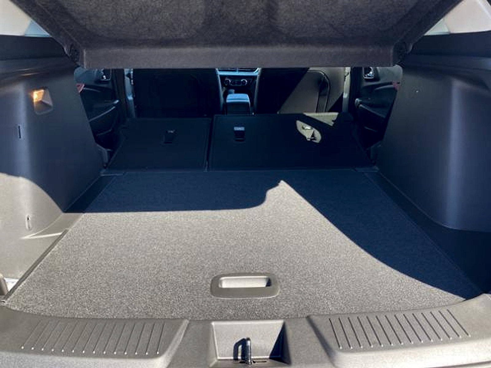 New 2026 Chevrolet Trax LT w/ Sunroof Package image 35