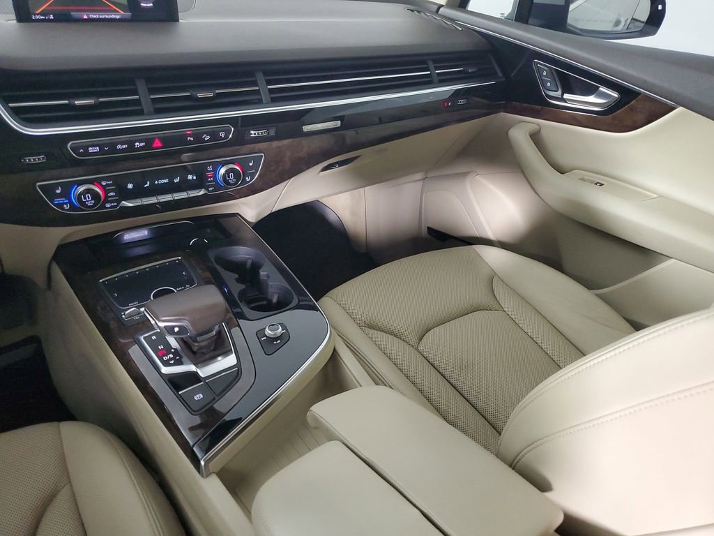 Used 2017 Audi Q7 3.0T Premium Plus image 17