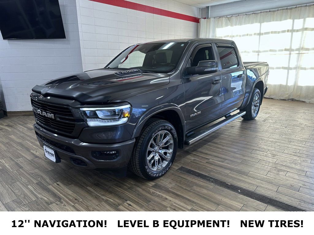 Used 2022 RAM 1500 Laramie AWD/4WD image 1