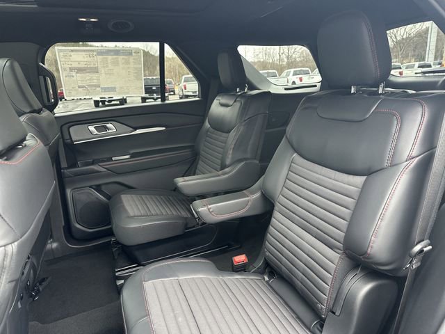 New 2026 Ford Explorer ST-Line w/ ST-Line Street Pack image 26