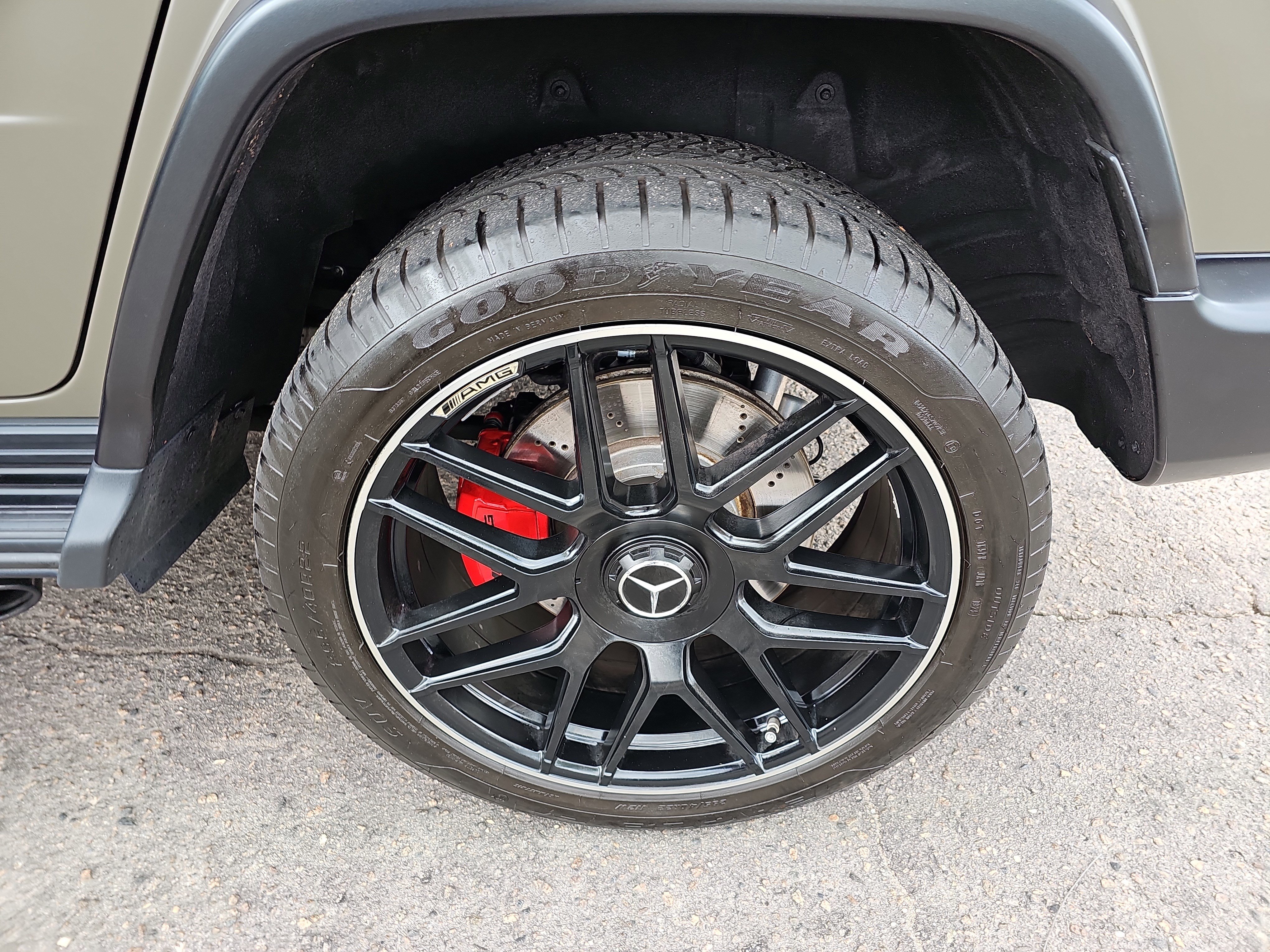Certified 2025 Mercedes-Benz G 63 AMG 4MATIC image 36
