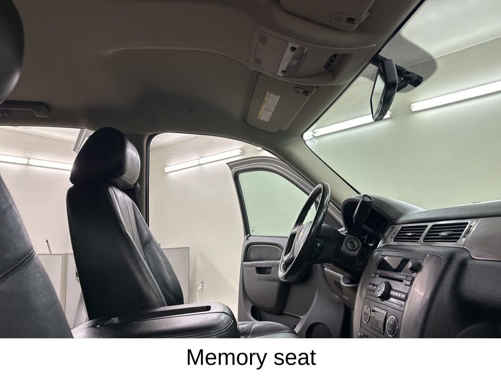 Used 2013 Chevrolet Silverado 2500 LTZ w/ LTZ Plus Package image 21