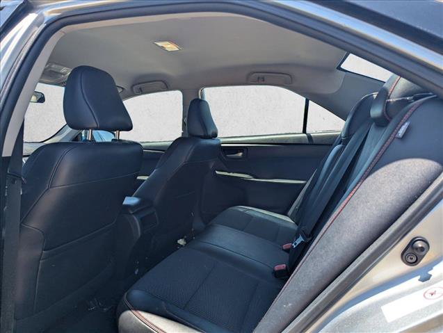 Used 2016 Toyota Camry SE FWD image 13