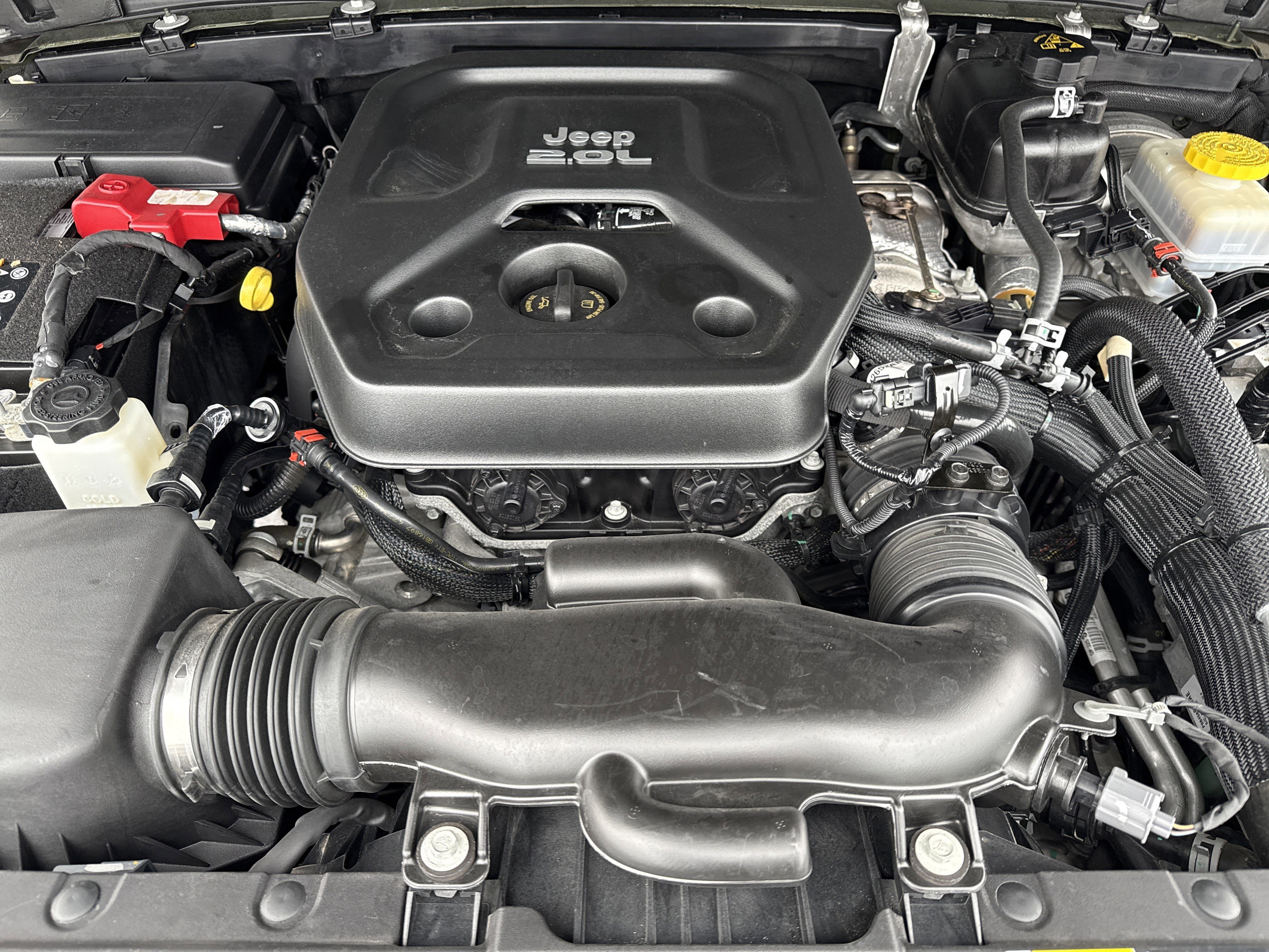 Used 2020 Jeep Wrangler Unlimited Sahara image 33