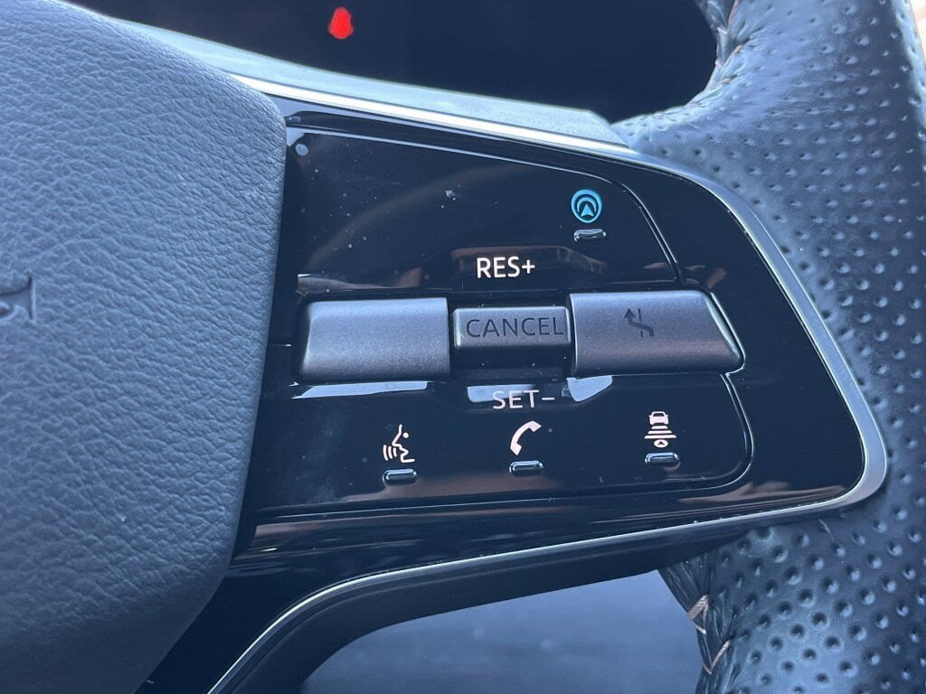 Used 2023 Nissan Ariya image 10