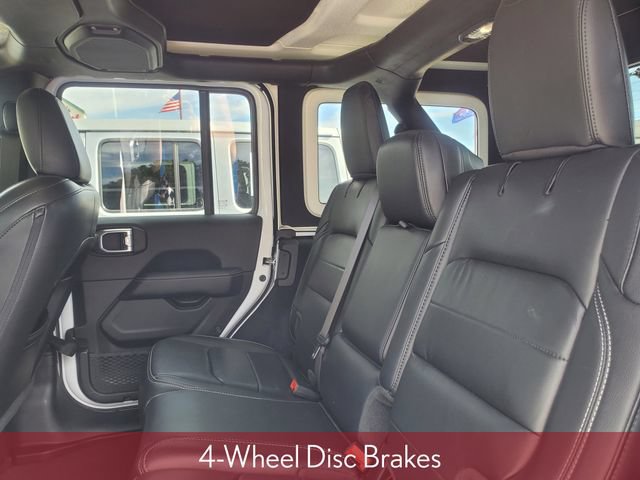 Used 2022 Jeep Wrangler Unlimited Sahara AWD/4WD image 32
