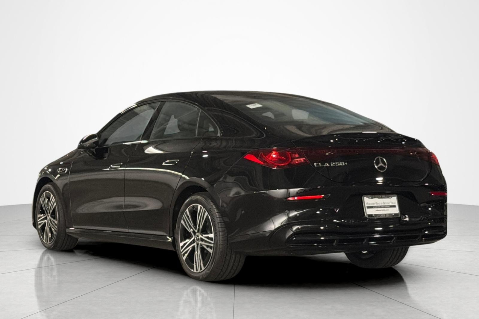 New 2027 Mercedes-Benz CLA 250+ image 3