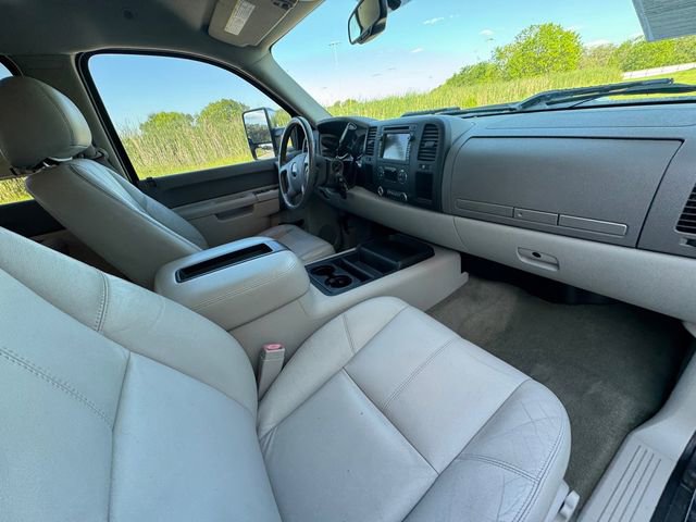 Used 2011 GMC Sierra 2500 SLE w/ SLE Preferred Package RWD image 31