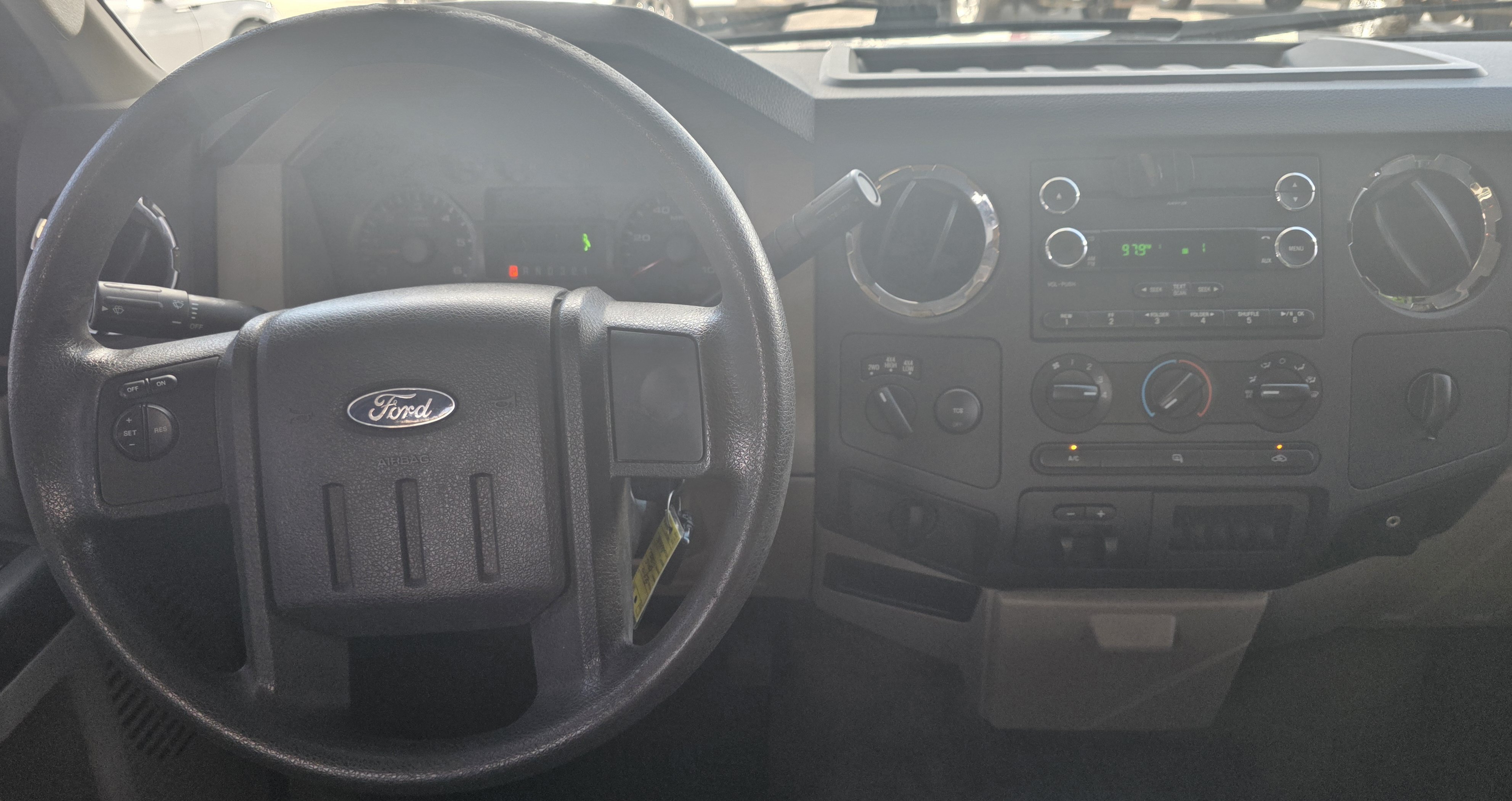 Used 2010 Ford F250 XL AWD/4WD image 16