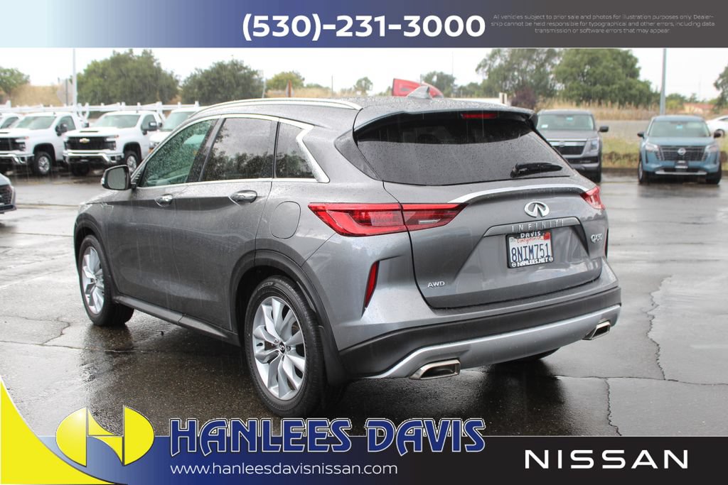 Used 2019 INFINITI QX50 Luxe w/ Navigation Package AWD/4WD image 9