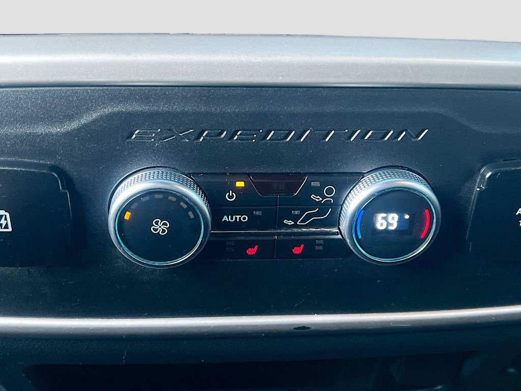 Used 2024 Ford Expedition Max Limited image 28