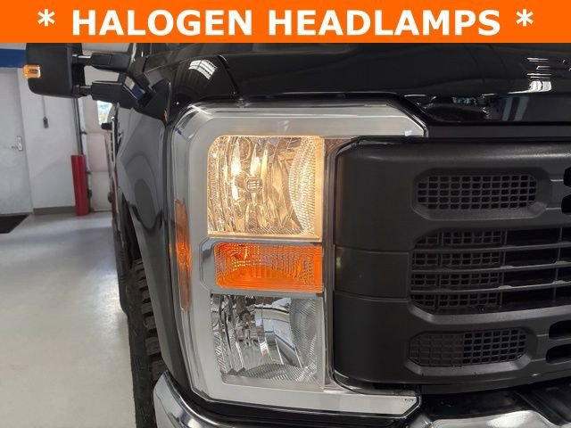 New 2026 Ford F250 XL w/ XL Off-Road Package AWD/4WD image 35