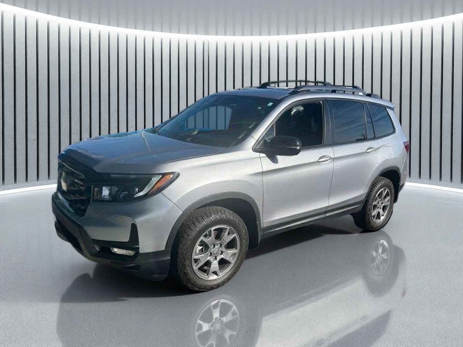 Used 2025 Honda Passport TrailSport image 3