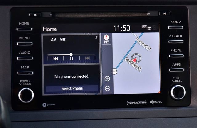 Used 2020 Toyota Sienna XLE w/ XLE Navigation Package image 24