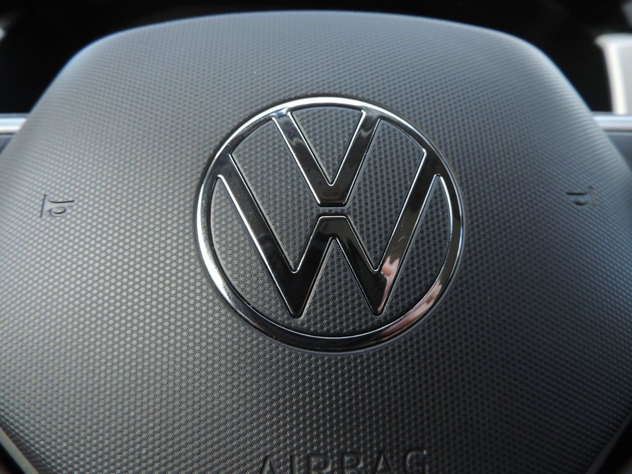 Used 2022 Volkswagen Atlas SE w/ Panoramic Sunroof Package image 28