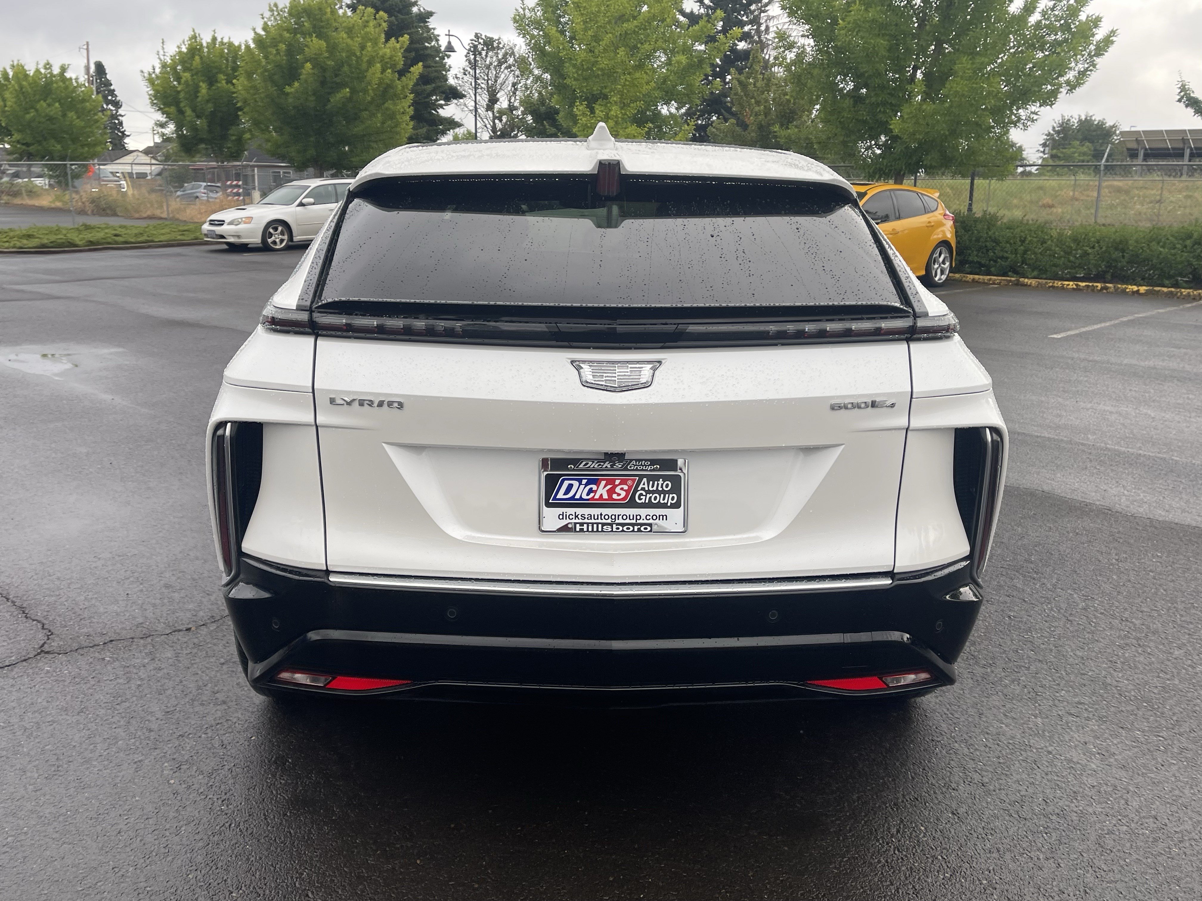 Used 2024 Cadillac Lyriq Luxury AWD/4WD image 4