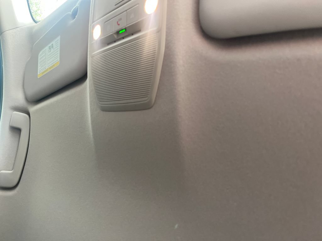 Certified 2026 Nissan Kicks SR FWD image 18