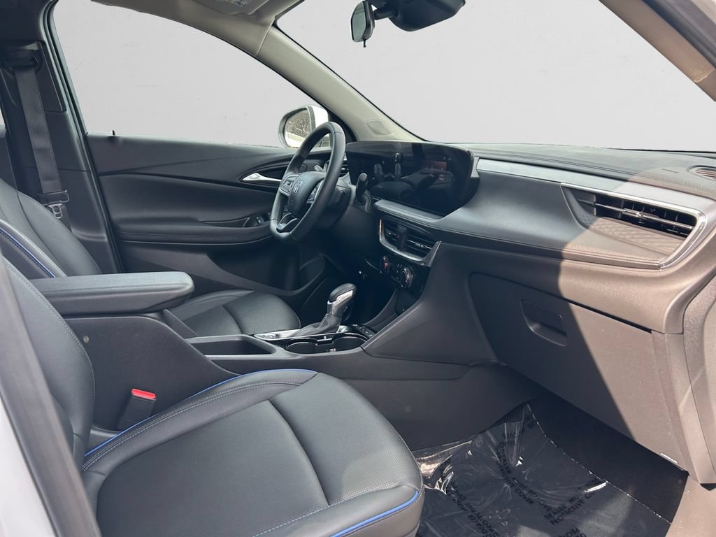 Used 2026 Buick Encore GX Sport Touring AWD/4WD image 24