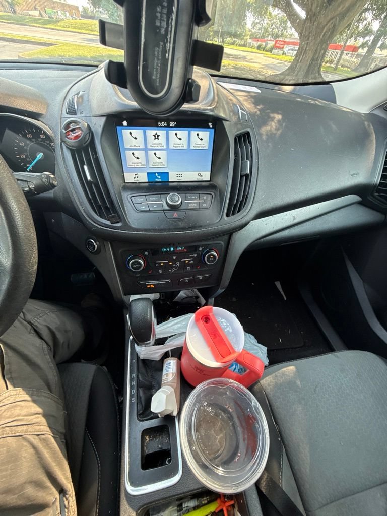 Used 2019 Ford Escape SE FWD image 22