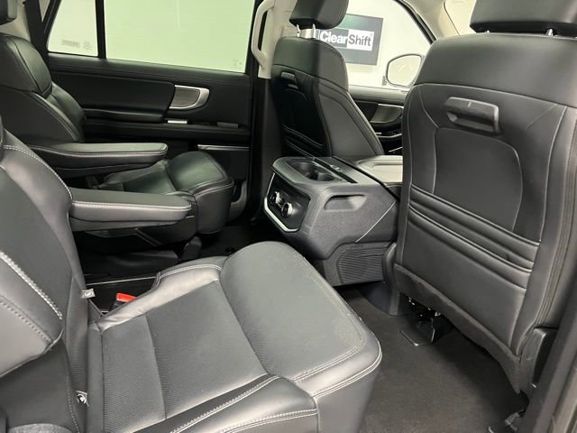 Used 2025 Ford Expedition Max Platinum AWD/4WD image 51
