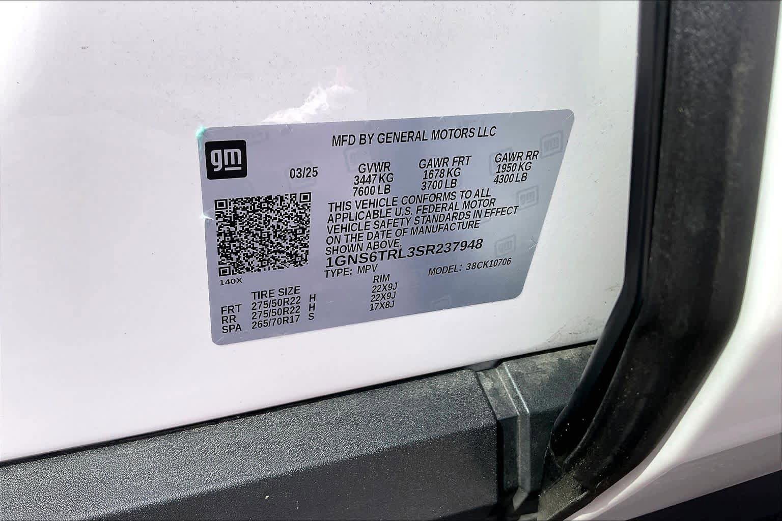 Certified 2025 Chevrolet Tahoe High Country AWD/4WD image 31