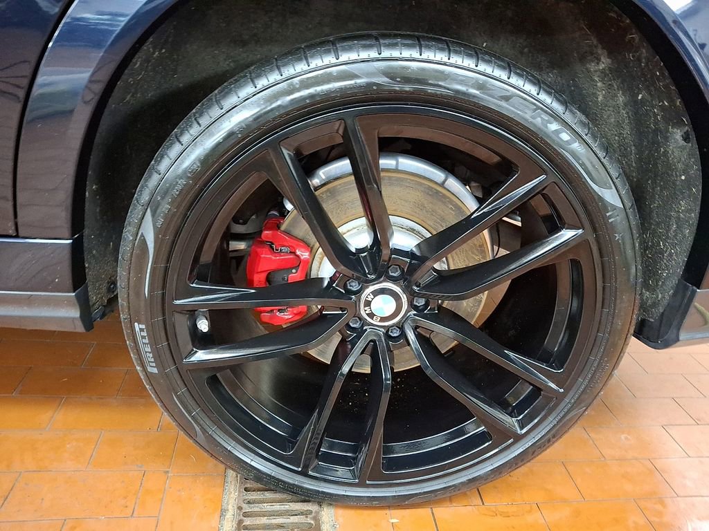 Used 2025 BMW X6 M60i AWD/4WD image 6