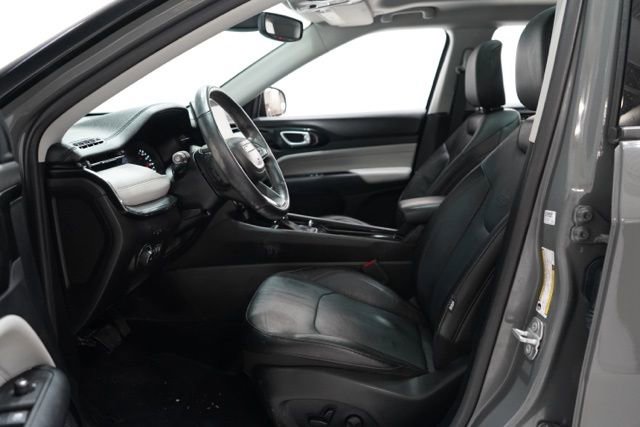 Used 2022 Jeep Compass Limited w/ Sun and Sound Group image 16