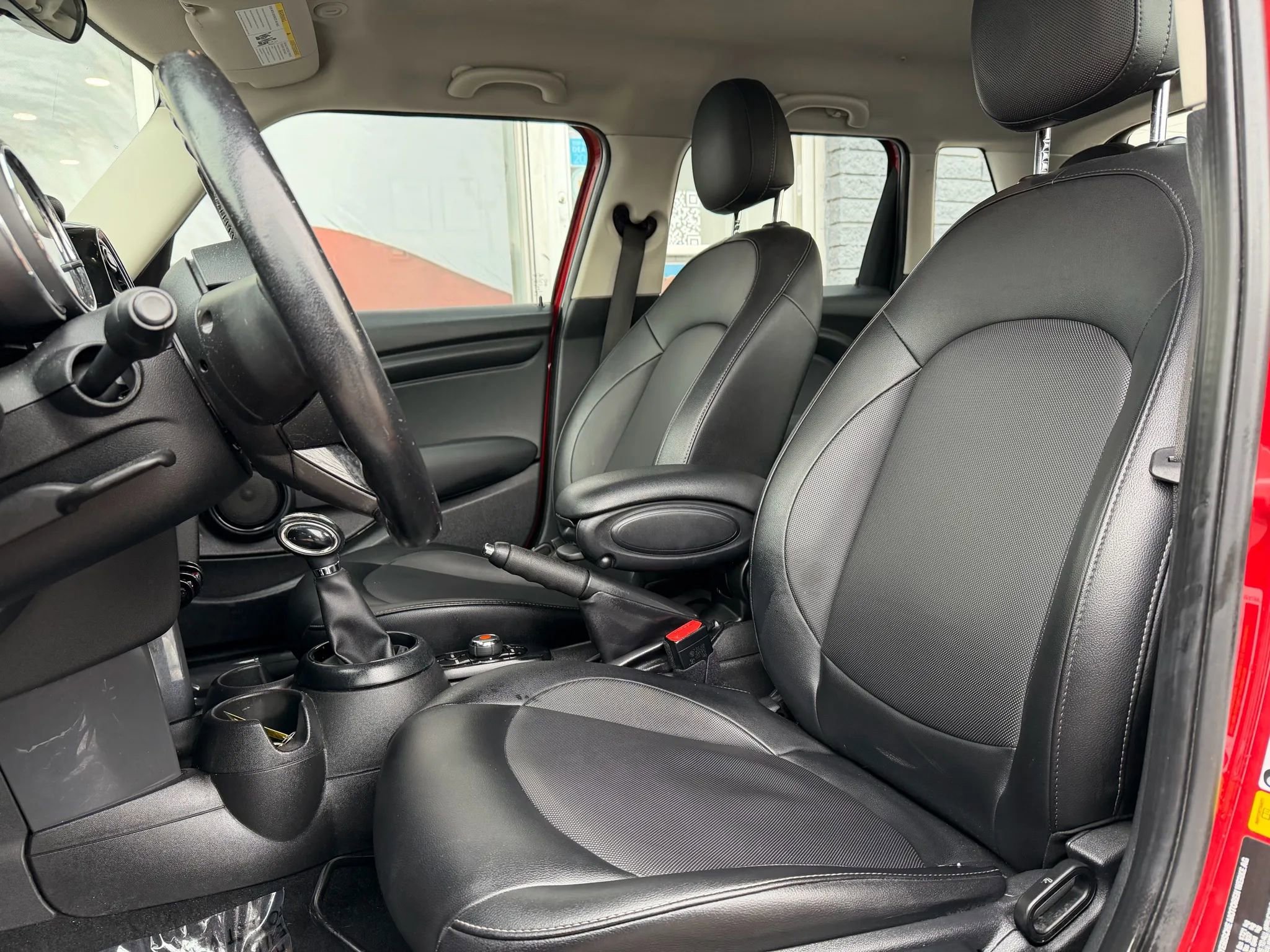 Used 2017 MINI Cooper 4-Door Hardtop FWD image 10