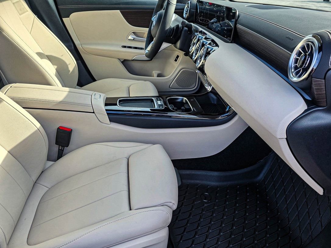 New 2026 Mercedes-Benz CLA 250 4MATIC image 34