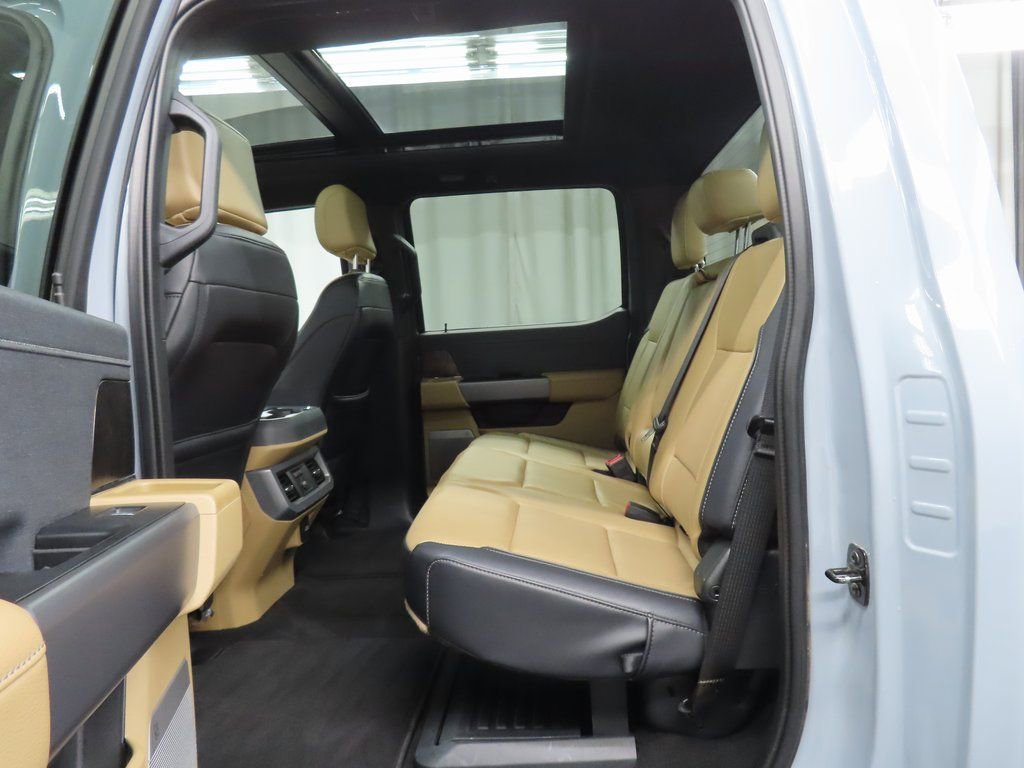 Used 2025 Ford F350 Lariat image 10