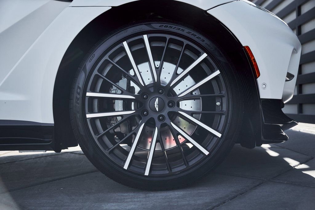 Used 2025 Aston Martin DBX 707 image 23