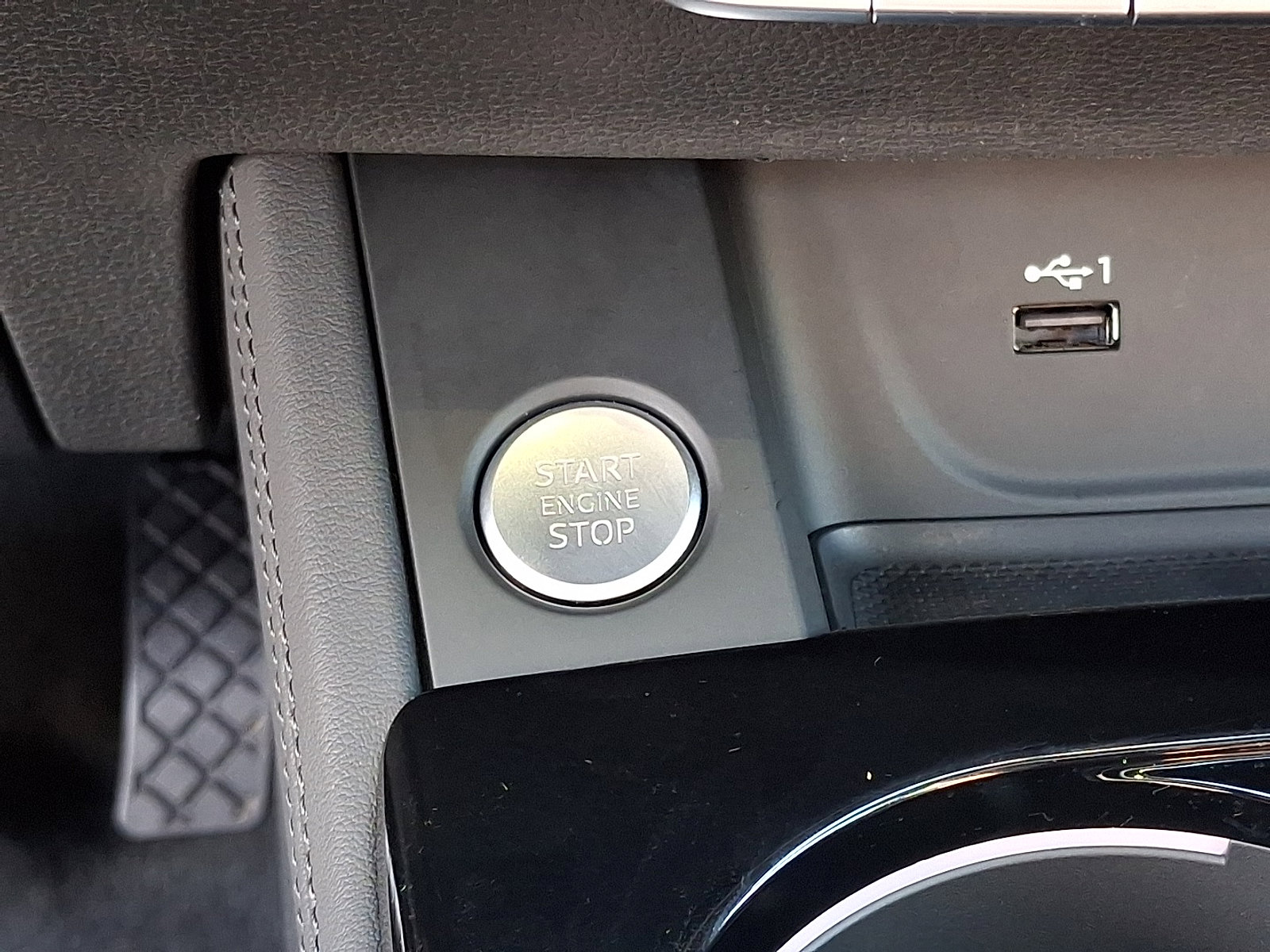 Used 2025 Audi A5 2.0T Premium Plus image 25