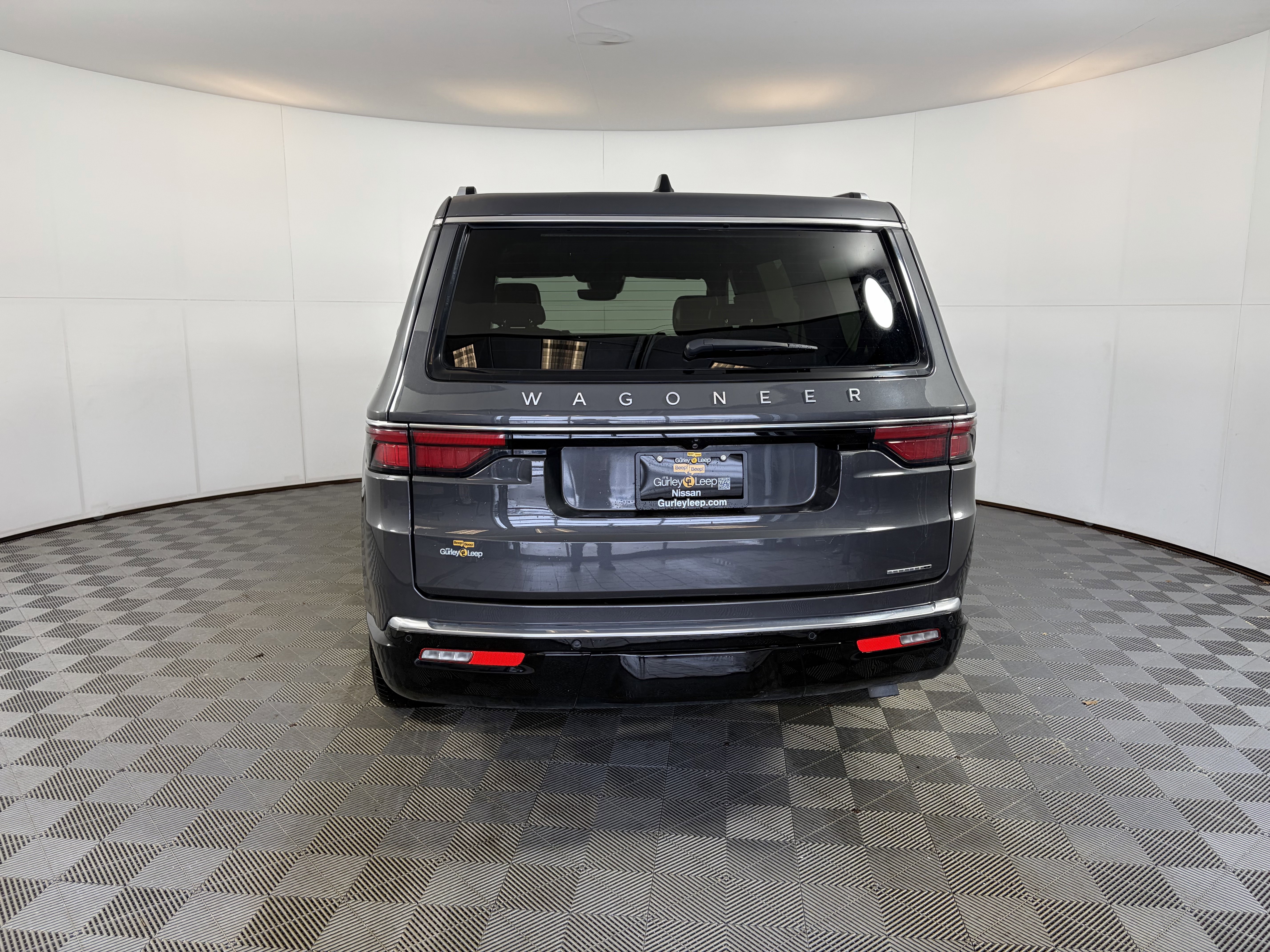 Used 2024 Jeep Wagoneer Series II image 9