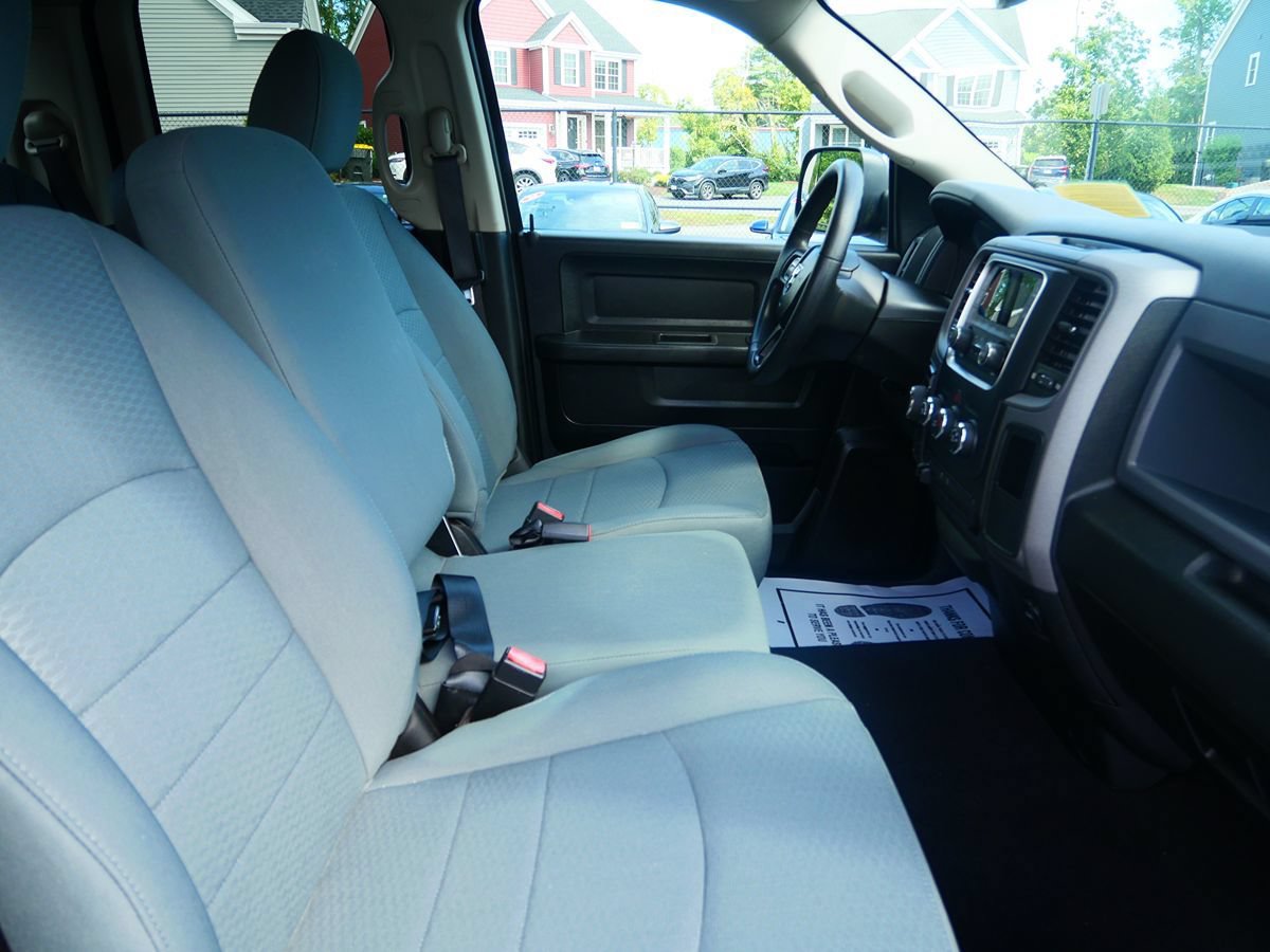 Used 2019 RAM 1500 Express AWD/4WD image 17