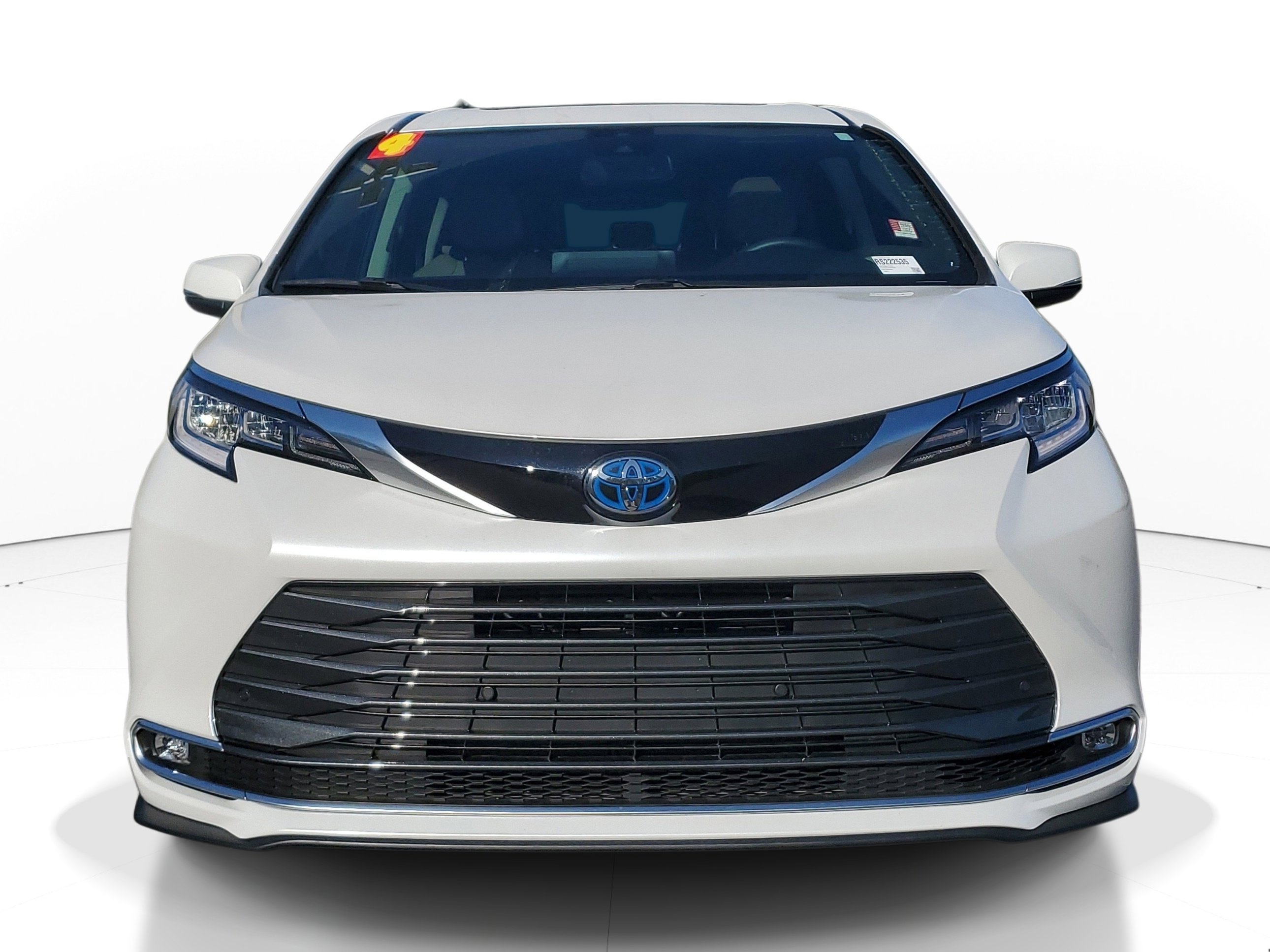 Used 2024 Toyota Sienna Limited FWD video 2