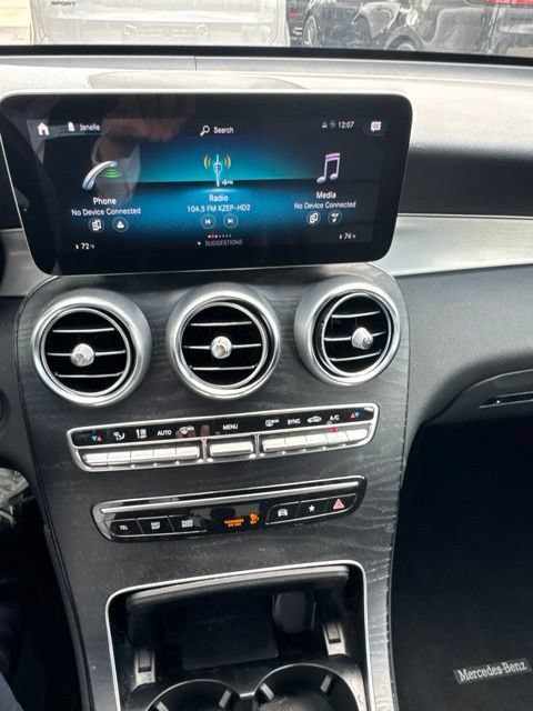 Used 2022 Mercedes-Benz GLC 300 image 38