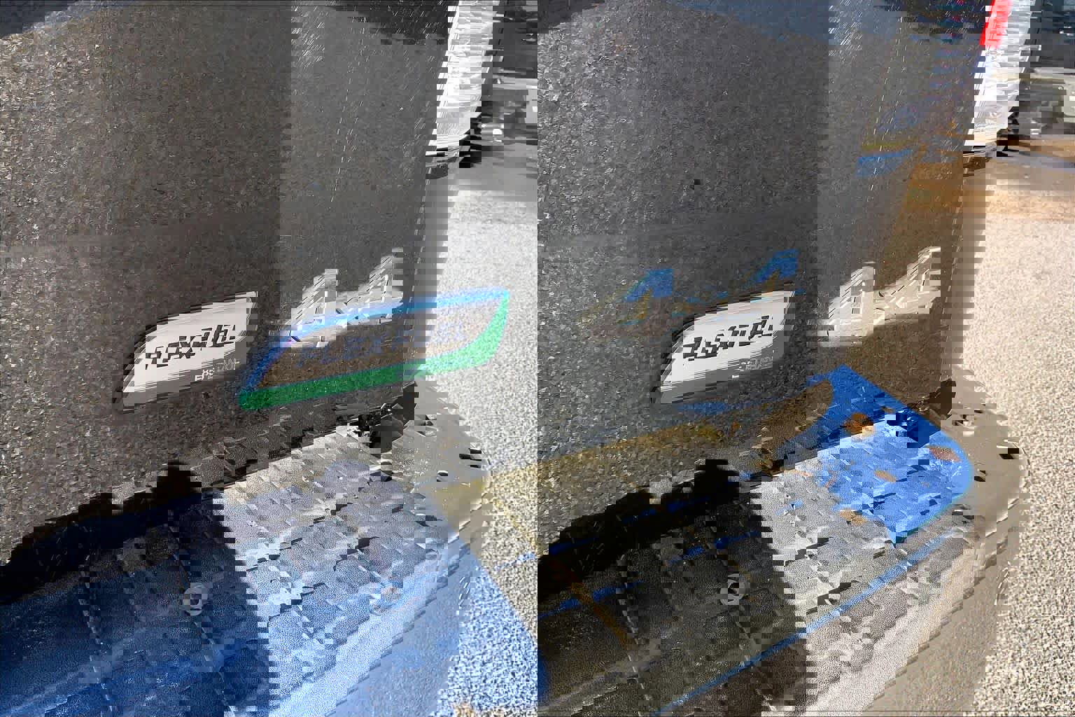 Used 2011 Toyota Tundra Limited w/ Platinum Pkg image 10