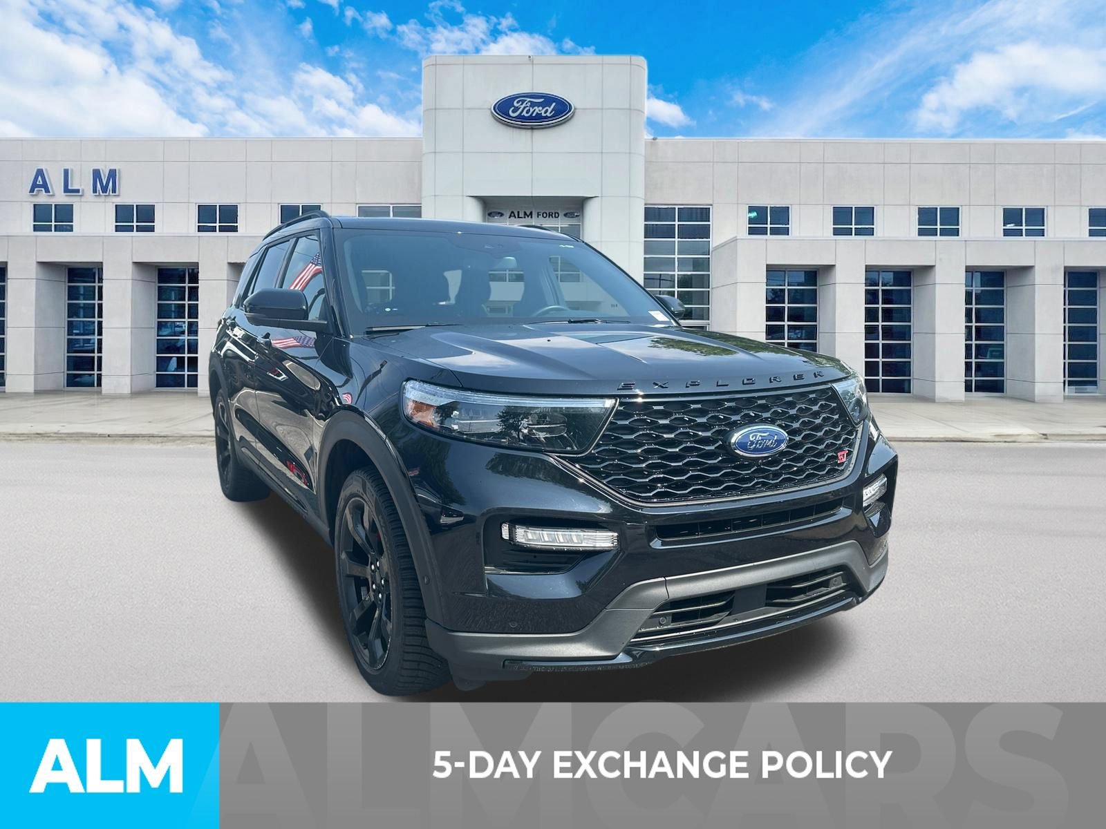 Certified 2022 Ford Explorer ST w/ Equipment Group 401A AWD/4WD image 3